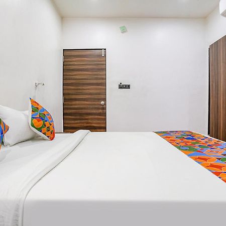 Fabhotel Lotus I Surate Extérieur photo